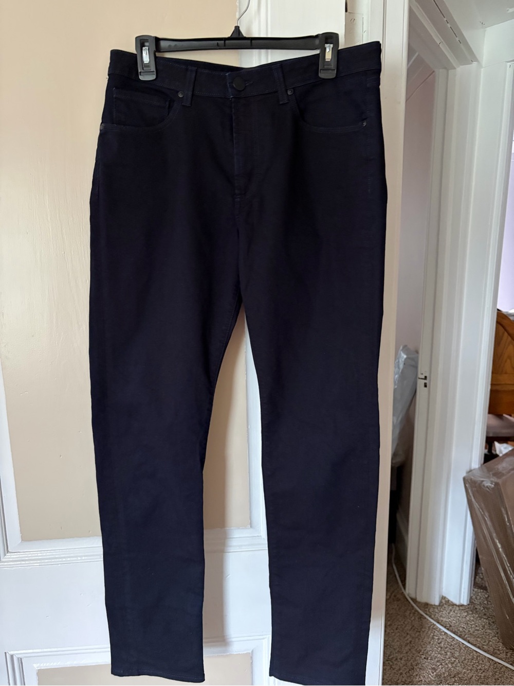 Monfrere Men's Straight Black Jeans - Classic Everyday Fit.